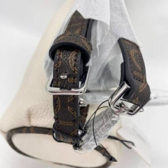 Calvin Klein Ruby Cylinder Crossbody Bag New - Picture 3 of 14